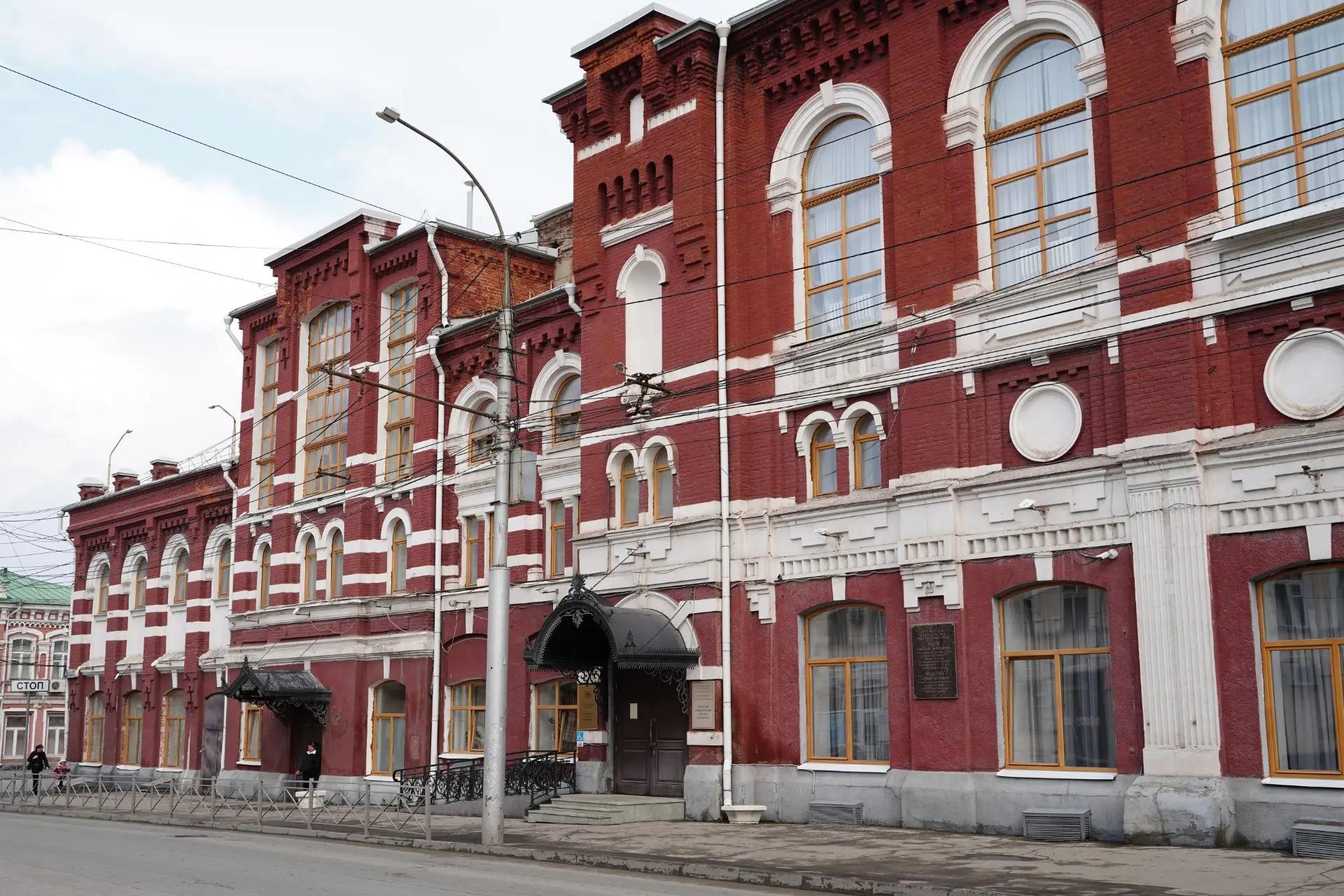 «Коробка в деле». Саратов: областная библиотека трансформирует подход к развитию компетенций